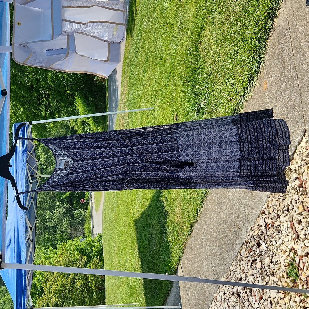 Gently Used, Knox Rose Navy Blue and Cream Dress, Size XXL